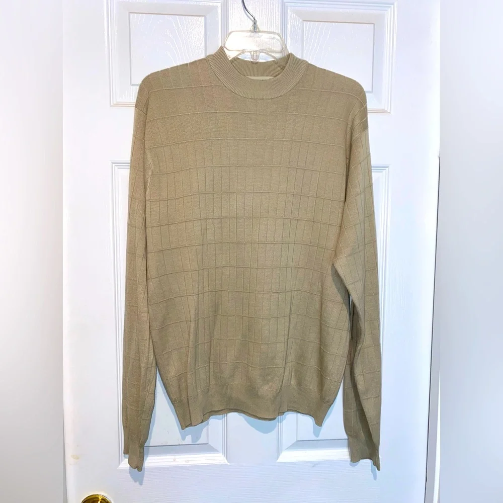 Pronto Uomo tan silk sweater. Size L
